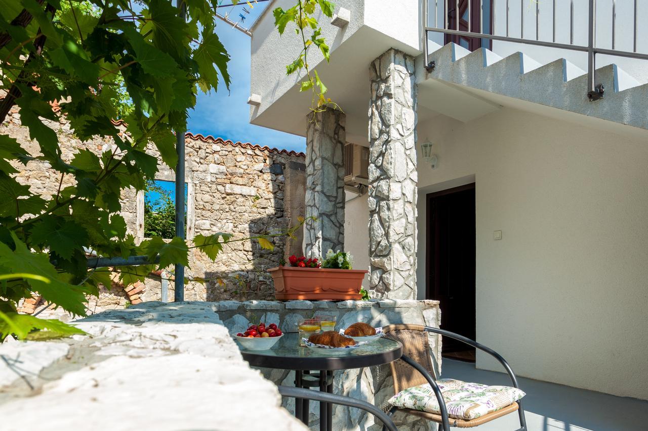 Apartment Placido Krk Krk Town Εξωτερικό φωτογραφία